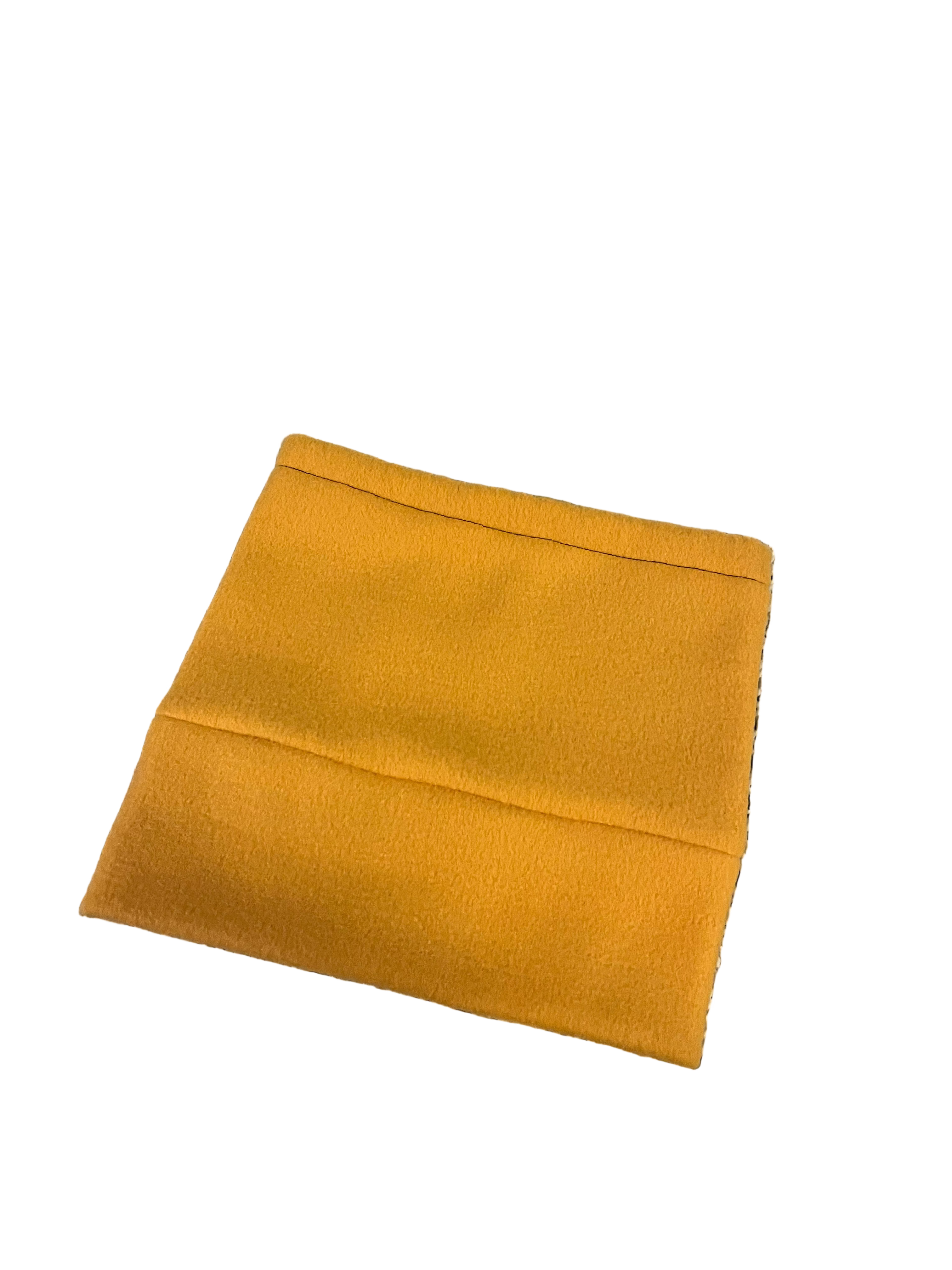 Yellow sinch top toque