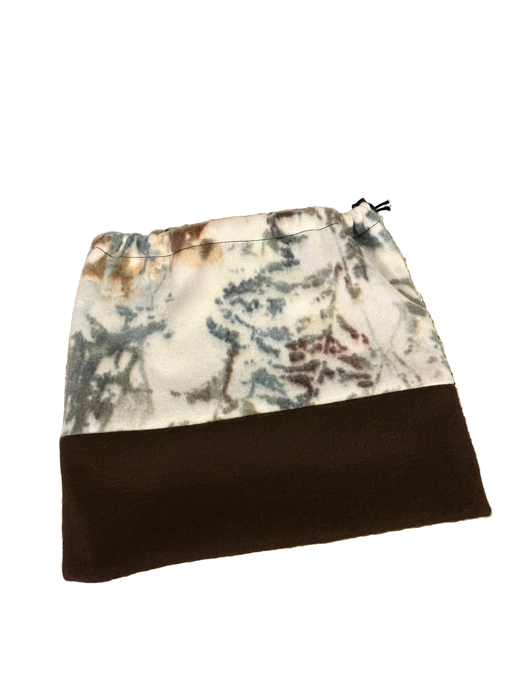 winter camo and brown sinch top toque